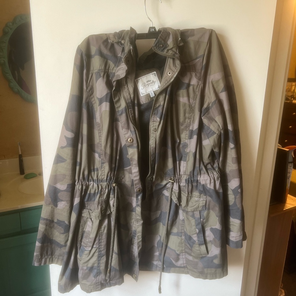 Women’s camo jacket